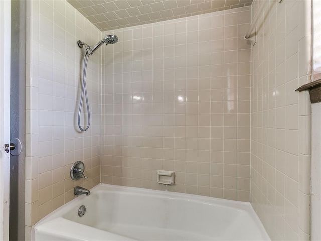 1025 Hawthorne Drive, Midwest City, OK 73110