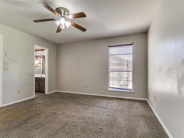 1025 Hawthorne Drive, Midwest City, OK 73110