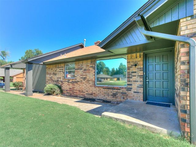 1025 Hawthorne Drive, Midwest City, OK 73110