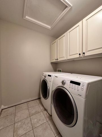 2322 Patchen Wilkes Drive, Lexington, KY 40509