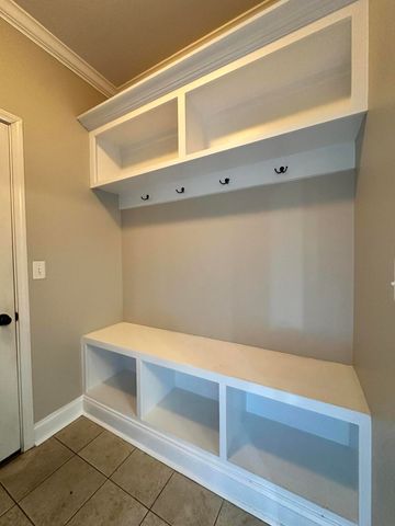 2322 Patchen Wilkes Drive, Lexington, KY 40509