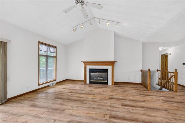720 Waveland Road, Janesville, WI 53548