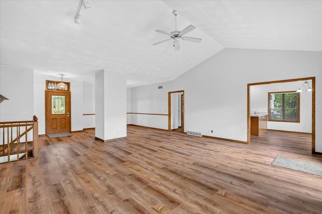 720 Waveland Road, Janesville, WI 53548