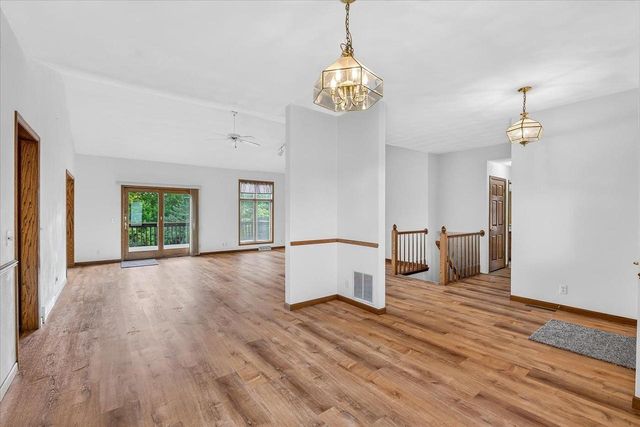 720 Waveland Road, Janesville, WI 53548