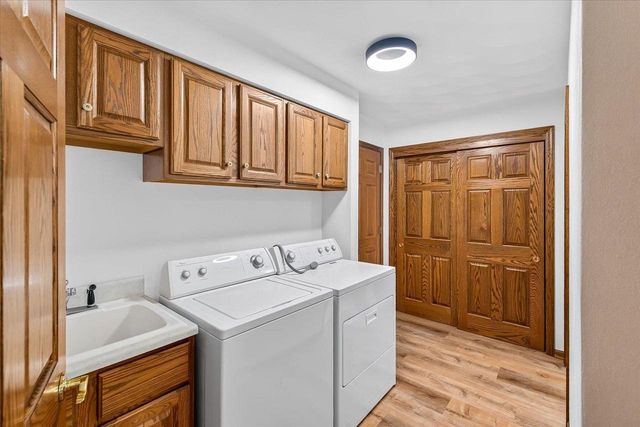 720 Waveland Road, Janesville, WI 53548