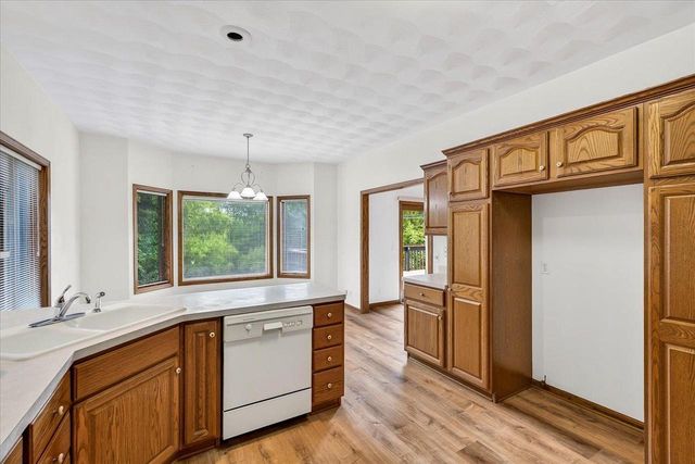 720 Waveland Road, Janesville, WI 53548