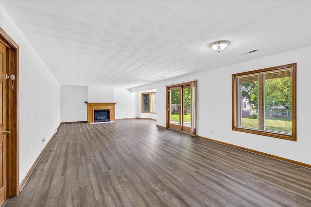720 Waveland Road, Janesville, WI 53548