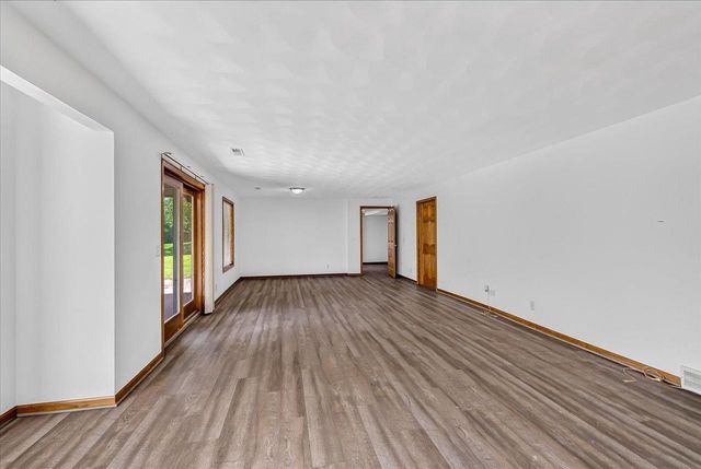 720 Waveland Road, Janesville, WI 53548