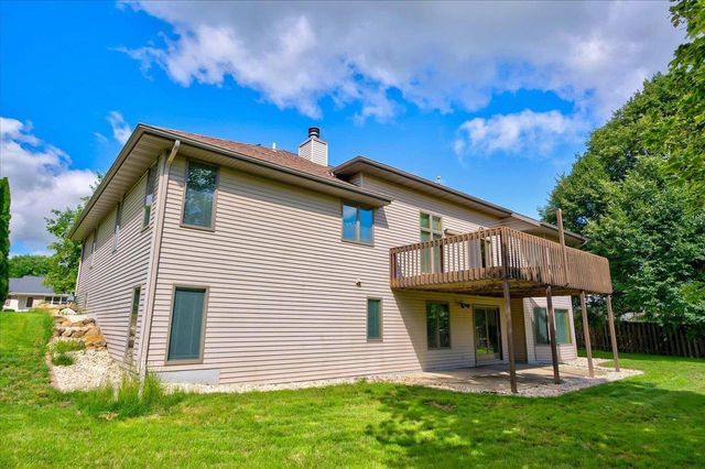 720 Waveland Road, Janesville, WI 53548