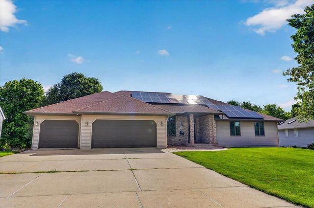 720 Waveland Road, Janesville, WI 53548