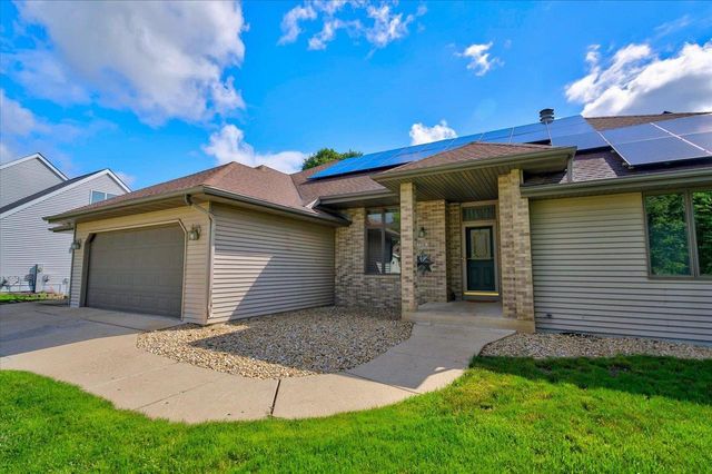 720 Waveland Road, Janesville, WI 53548