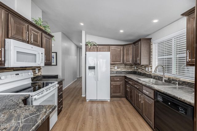 1702 E Michelle Drive, Phoenix, AZ 85022