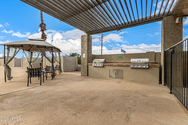 1702 E Michelle Drive, Phoenix, AZ 85022