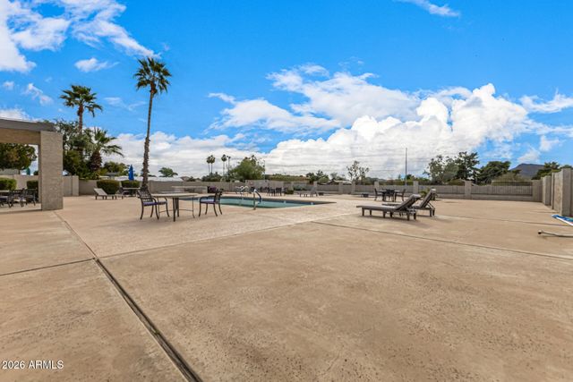 1702 E Michelle Drive, Phoenix, AZ 85022