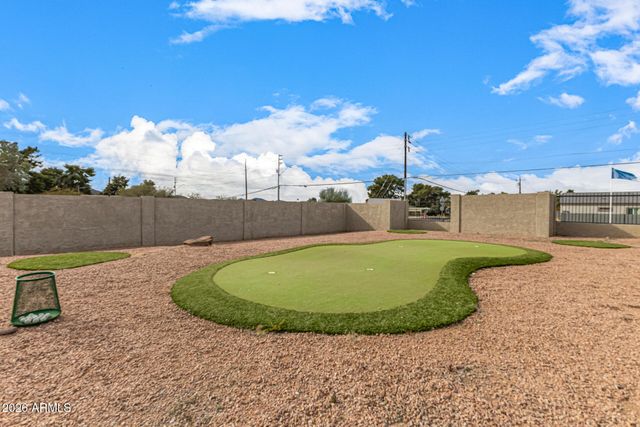 1702 E Michelle Drive, Phoenix, AZ 85022