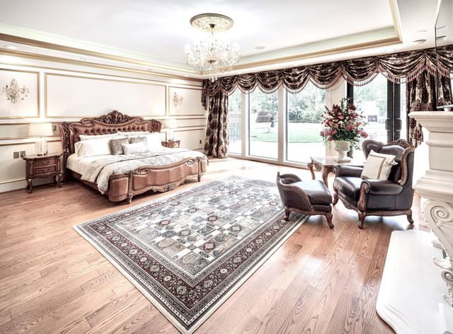 9105 Memorial Drive, Houston, TX 77024