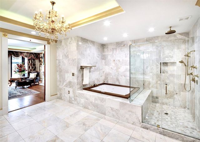 9105 Memorial Drive, Houston, TX 77024