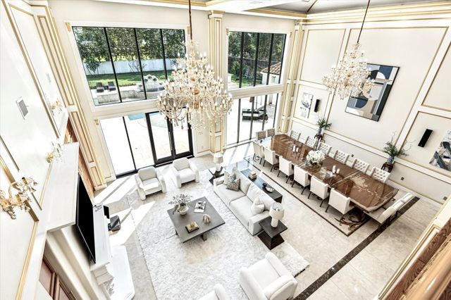 9105 Memorial Drive, Houston, TX 77024