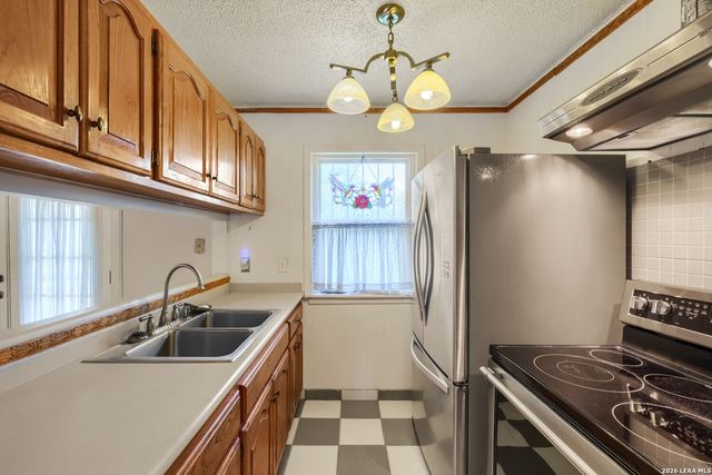 4218 VALLEYFIELD ST, San Antonio, TX 78222