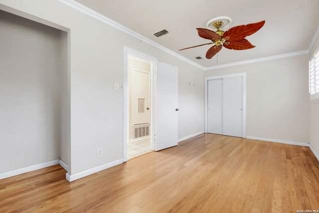4218 VALLEYFIELD ST, San Antonio, TX 78222