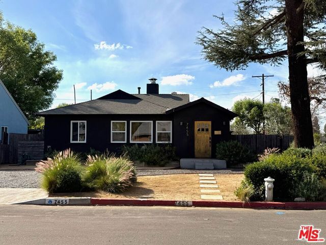 7455 Gaynor Avenue, Lake Balboa, CA 91406