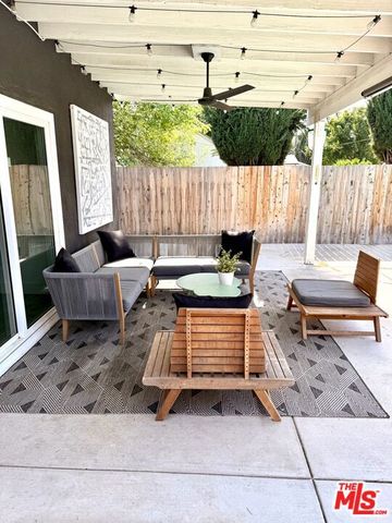 7455 Gaynor Avenue, Lake Balboa, CA 91406