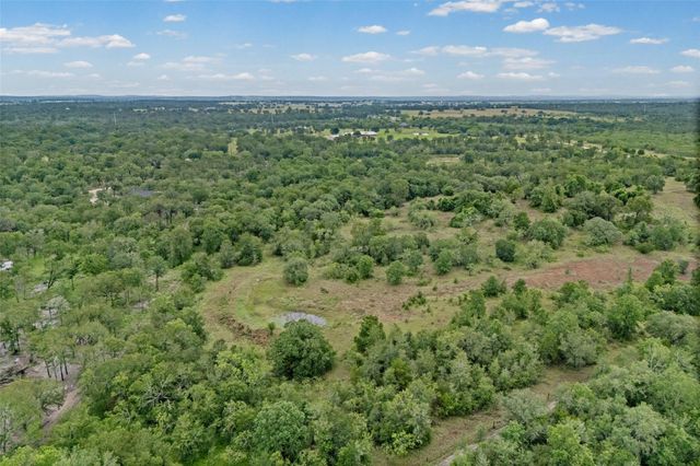 000 Oil Field RD, Lockhart, TX 78644