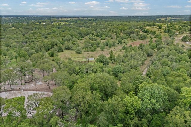 000 Oil Field RD, Lockhart, TX 78644