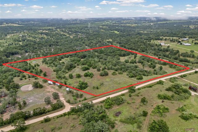 000 Oil Field RD, Lockhart, TX 78644