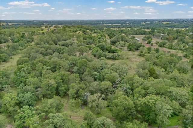 000 Oil Field RD, Lockhart, TX 78644