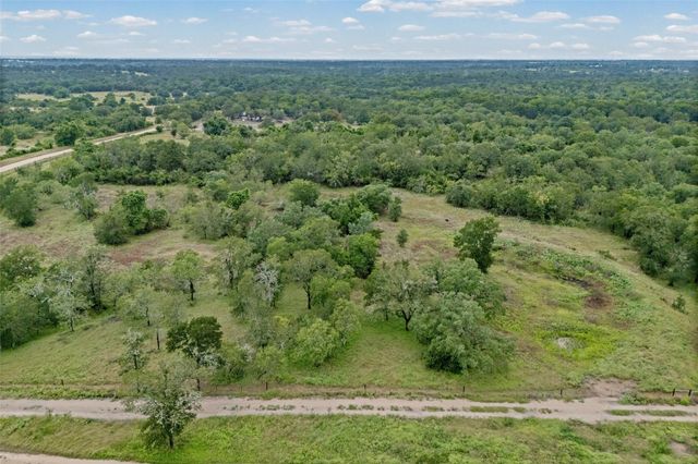 000 Oil Field RD, Lockhart, TX 78644