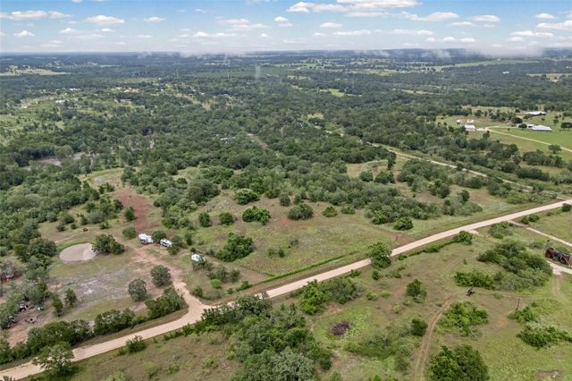 000 Oil Field RD, Lockhart, TX 78644