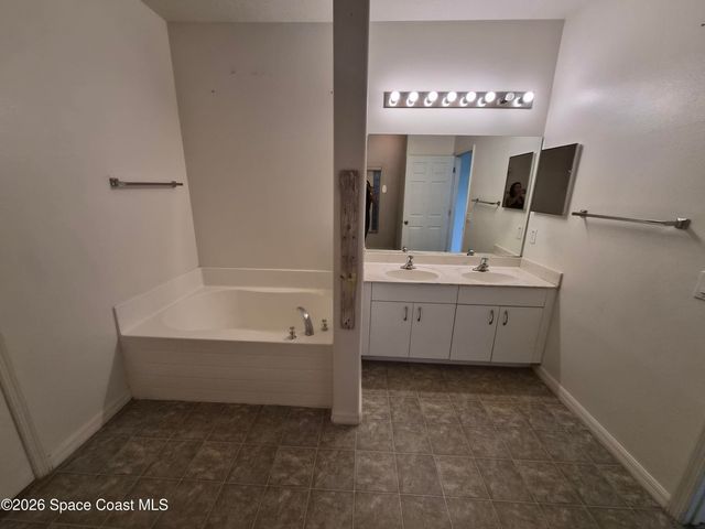 360 Ontario Street NW, Palm Bay, FL 32907