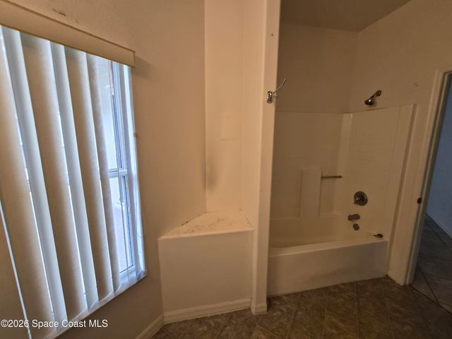 360 Ontario Street NW, Palm Bay, FL 32907