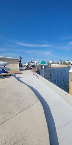 3814 Dewberry LN, St. James City, FL 33956