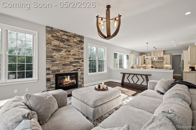 2482 Highland Drive, Ann Arbor, MI 48105