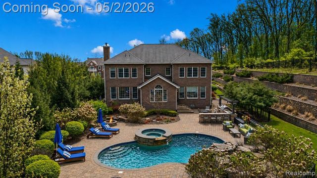 2482 Highland Drive, Ann Arbor, MI 48105