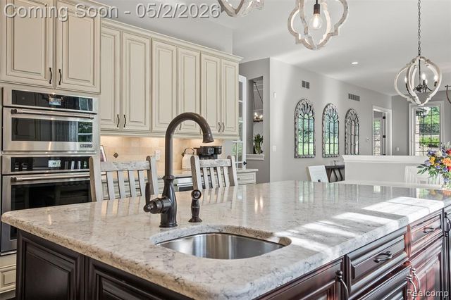 2482 Highland Drive, Ann Arbor, MI 48105