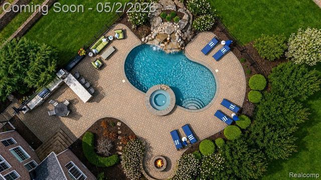 2482 Highland Drive, Ann Arbor, MI 48105