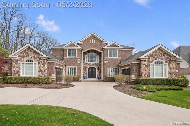2482 Highland Drive, Ann Arbor, MI 48105