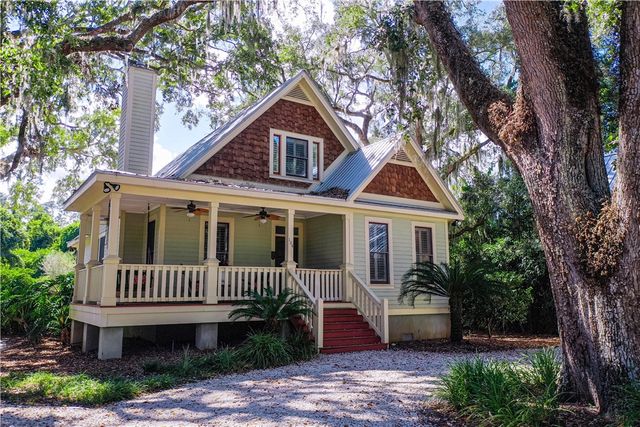 104 Youngwood Drive, St Simons Island, GA 31522