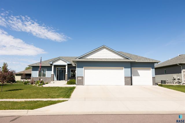 5405 Coneflower Cir S Circle S, Sioux Falls, SD 57108