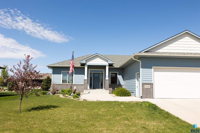 5405 Coneflower Cir S Circle S, Sioux Falls, SD 57108