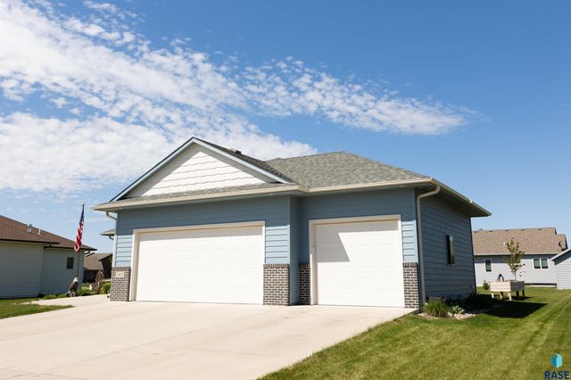 5405 Coneflower Cir S Circle S, Sioux Falls, SD 57108