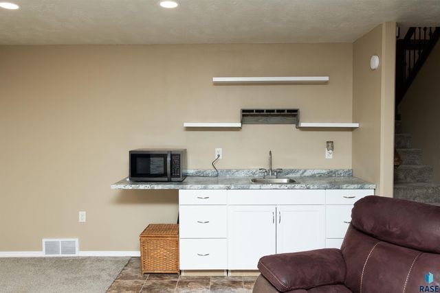 5405 Coneflower Cir S Circle S, Sioux Falls, SD 57108