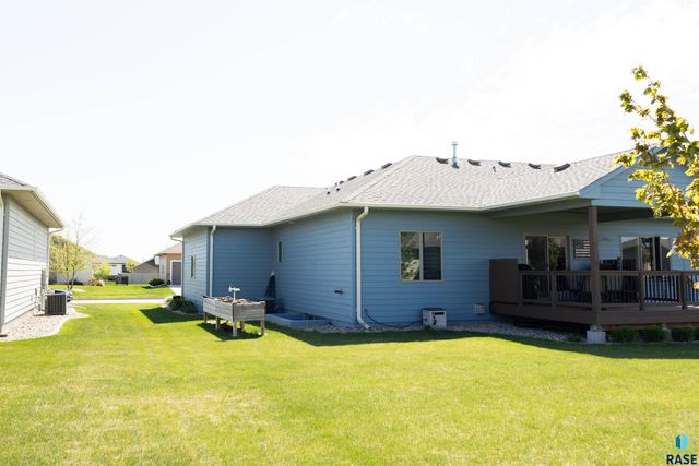 5405 Coneflower Cir S Circle S, Sioux Falls, SD 57108