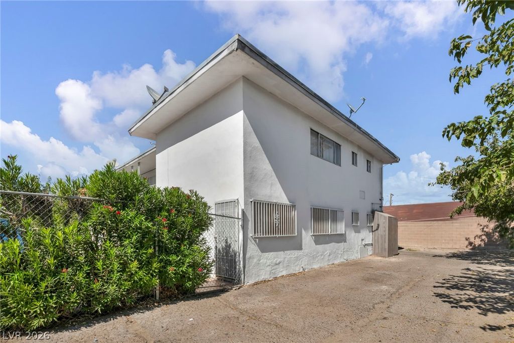 1153 Sierra Vista Drive, Las Vegas, NV 89169 — photo 4