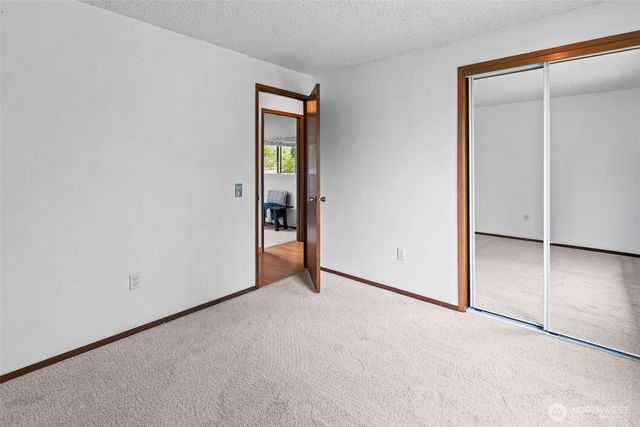 5061 NW Lakeness, Poulsbo, WA 98370