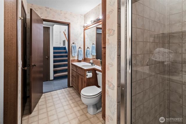 5061 NW Lakeness, Poulsbo, WA 98370