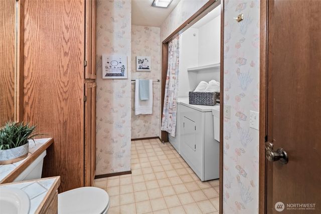 5061 NW Lakeness, Poulsbo, WA 98370